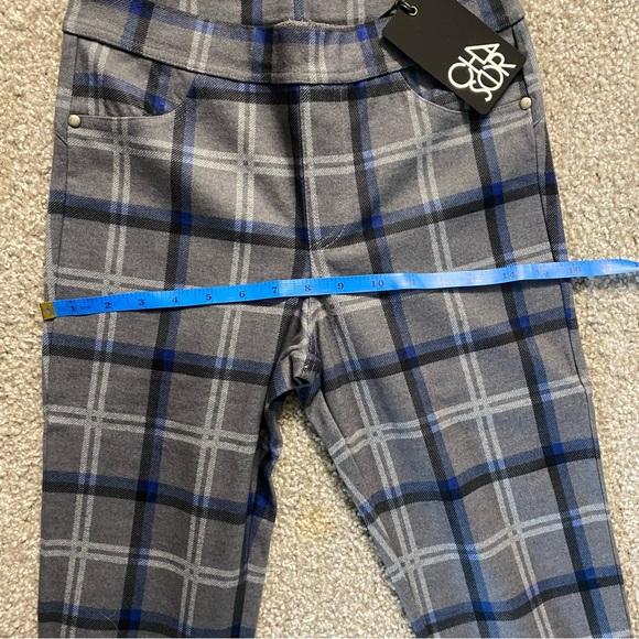 CHASER Ponte Plaid Leggings - Picture 6 of 8